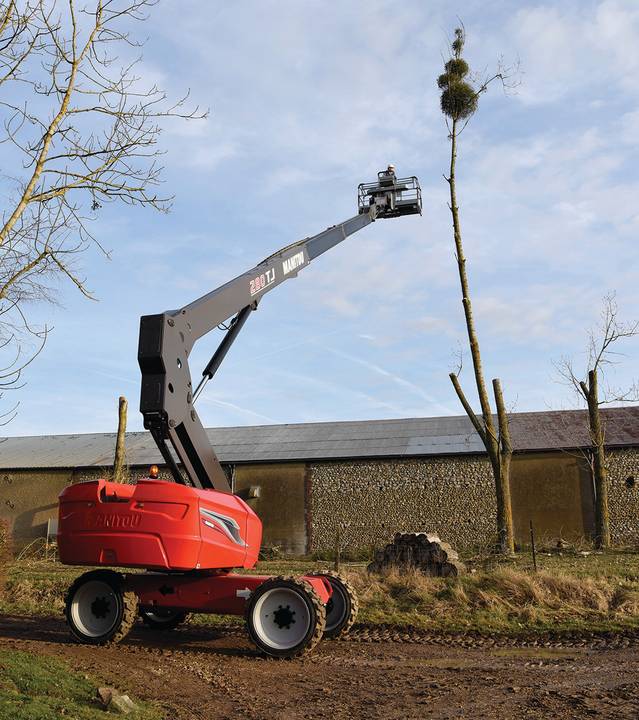 Manitou ‘reaches new heights’ with 280 TJX boom lift